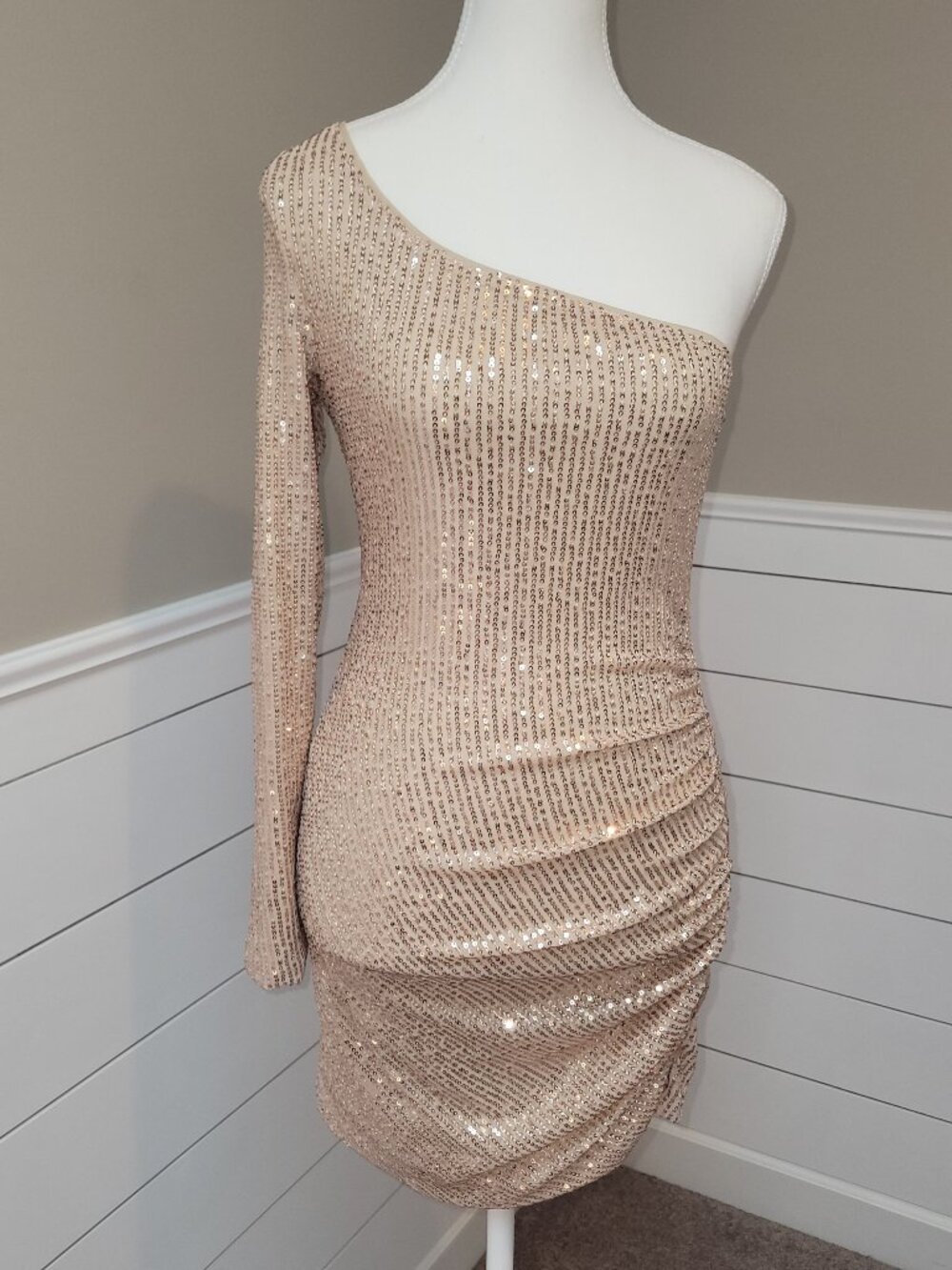 Elegant Sequinned  Form Fitting Gold Dress-Size 4